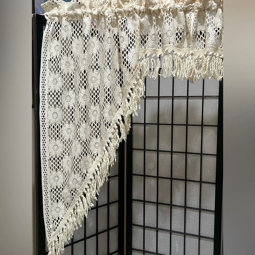Sears VINTAGE Perma-Prest Ivory Crochet TASSLE WINDOW VALANCE SIZE 36X37  2 SETS